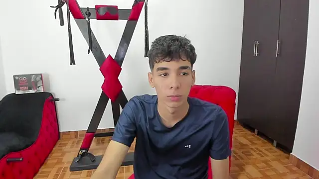 Snapshot of Harry_LatinBoy chatting on January 6, 2025, 7:45 pm Harry LatinBoy online show from January 6, 2025, 7:45 pm