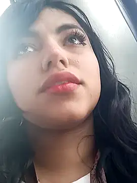 Naomy veracruz  online show from November 10, 2025, 2:00 pm