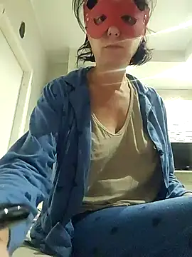 Vagabondainnamorata online show from November 7, 2025, 5:01 am