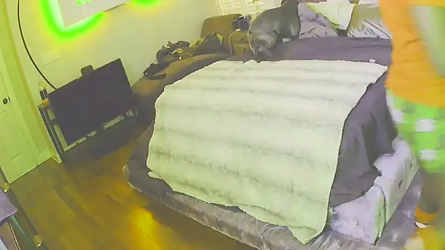 Snapshot of Bignc chatting on November 8, 2025, 9:18 pm Bignc online show from November 8, 2025, 9:18 pm