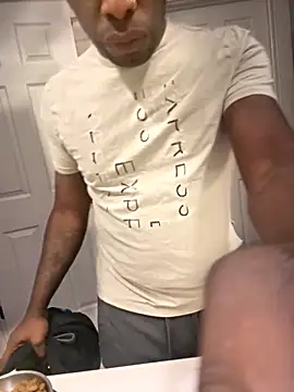 Snapshot of Bignc chatting on November 10, 2025, 12:48 am Bignc online show from November 10, 2025, 12:48 am