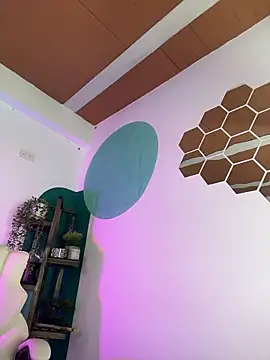 LollaByer online show from January 12, 2026, 7:42 pm