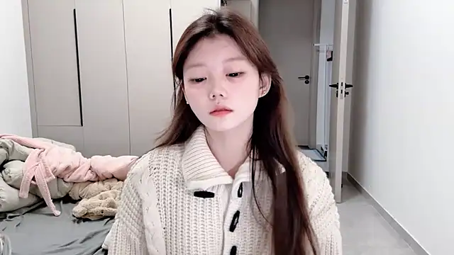 yangyang-1115 online show from October 12, 2025, 5:31 am