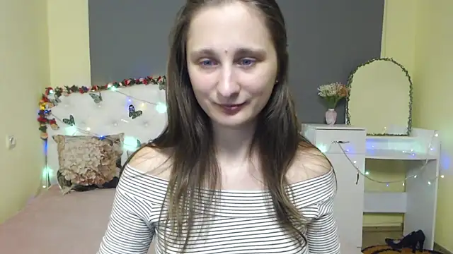 MichelLeee online show from March 5, 2026, 12:13 pm