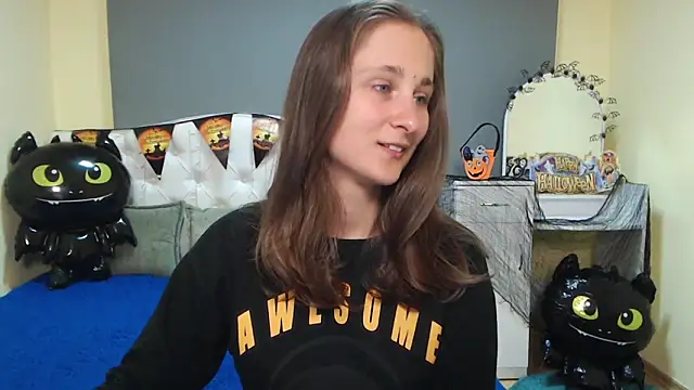 MichelLeee online show from October 21, 2025, 11:20 am