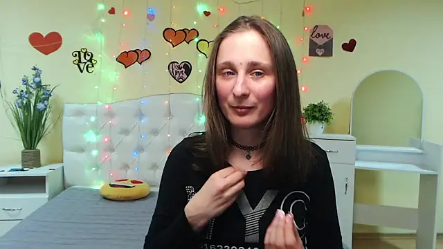 MichelLeee online show from March 7, 2025, 12:01 pm