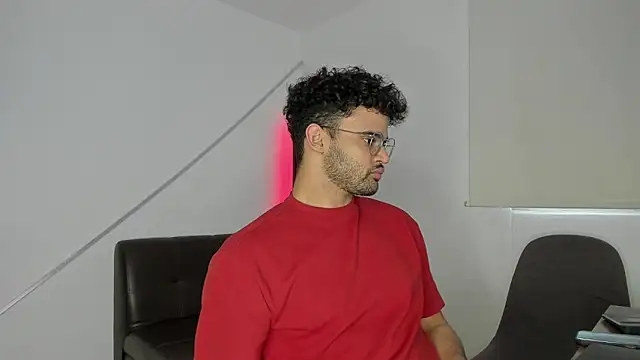 Snapshot of andrewChris_ chatting on October 9, 2025, 9:26 pm andrewChris  online show from October 9, 2025, 9:26 pm