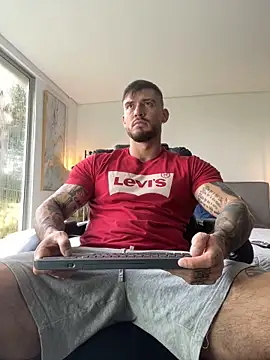 DimitriSullivan  online show from February 9, 2026, 1:09 pm