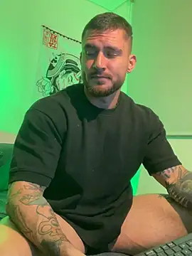 DimitriSullivan  online show from May 23, 2026, 2:10 am