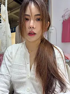 Selenaaaaa- online show from April 10, 2026, 5:58 am