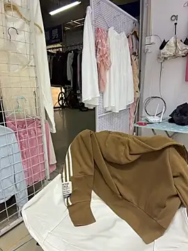 Selenaaaaa- online show from March 21, 2026, 5:19 am