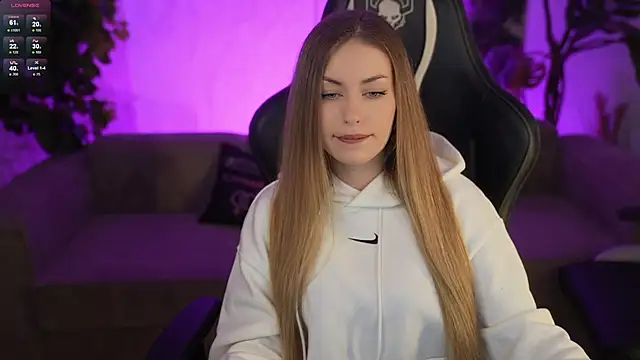 Maggie tenderness online show from December 5, 2025, 7:55 pm