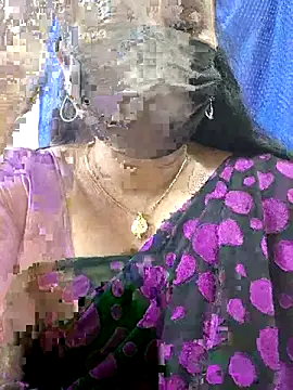 Snapshot of rekha_naier chatting on April 1, 2026, 4:04 pm rekha naier online show from April 1, 2026, 4:04 pm