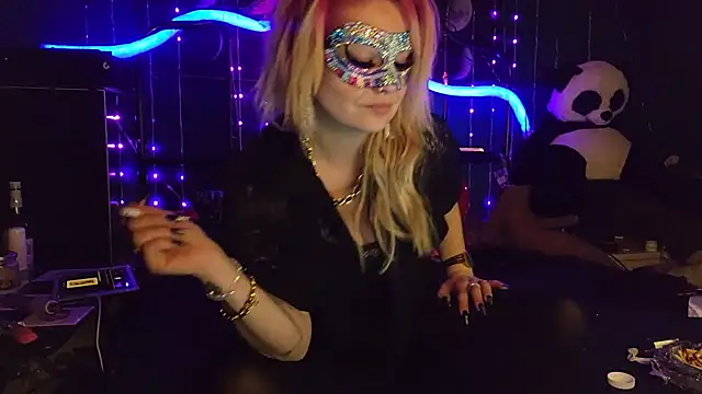 anonymouszN online show from October 22, 2025, 8:08 pm