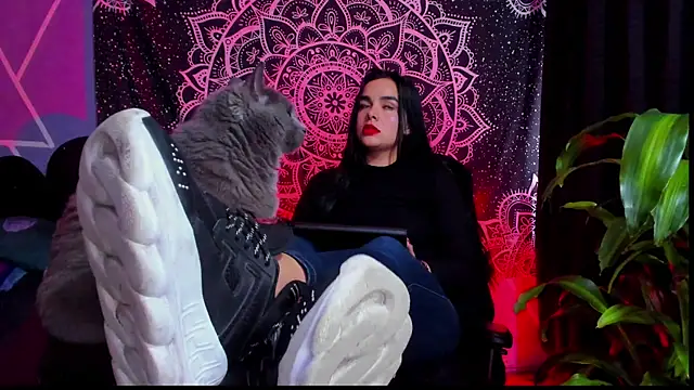 thakytona online show from April 26, 2026, 7:44 pm