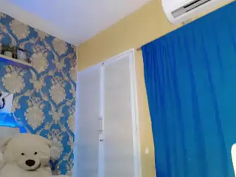 Snapshot of nicoledollts chatting on October 4, 2025, 4:25 am nicoledollts online show from October 4, 2025, 4:25 am