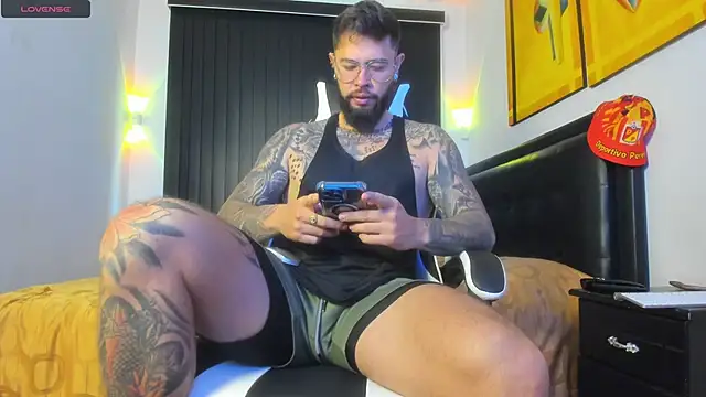 Snapshot of connor_santtos chatting on September 10, 2025, 2:38 pm connor santtos online show from September 10, 2025, 2:38 pm