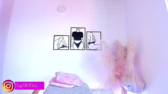 ellie mcdonald online show from April 9, 2026, 2:56 pm