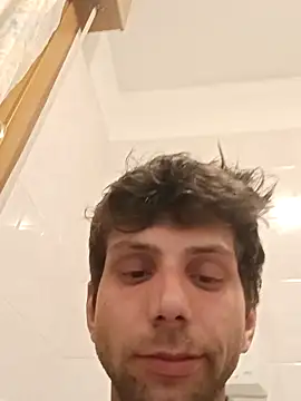 dariodario online show from March 2, 2025, 7:52 pm