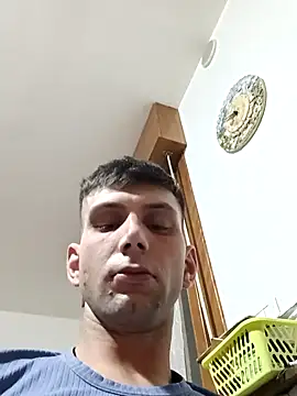 dariodario online show from March 14, 2025, 9:21 pm