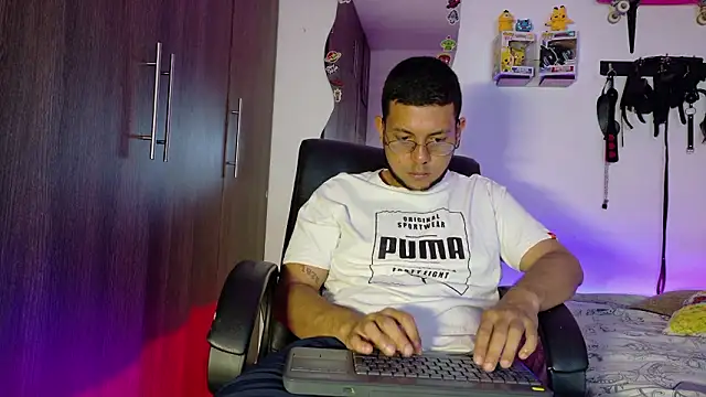 Snapshot of Nymphobuddies chatting on February 28, 2026, 7:57 pm Nymphobuddies online show from February 28, 2026, 7:57 pm