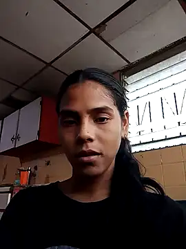 Snapshot of Sharlotte-HOT1 chatting on January 23, 2025, 10:11 pm Sharlotte-HOT1 online show from January 23, 2025, 10:11 pm