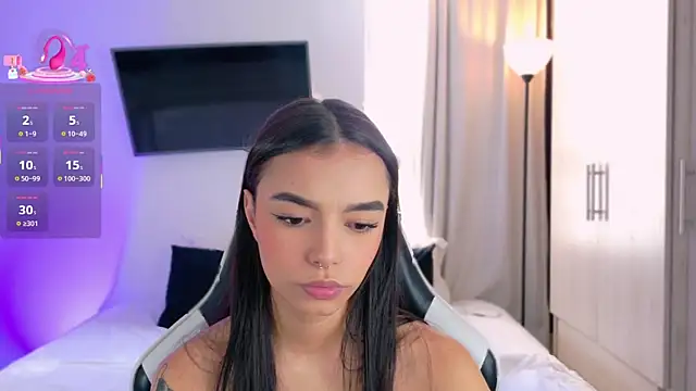 AnabelWolf online show from October 2, 2025, 2:42 pm