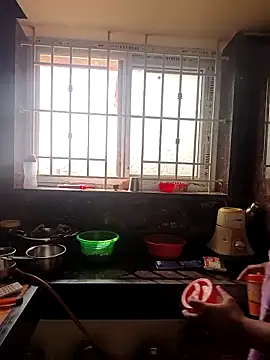 Snapshot of Tamil_Shalini_Lustyy chatting on February 16, 2026, 4:00 am Tamil Shalini Lustyy online show from February 16, 2026, 4:00 am