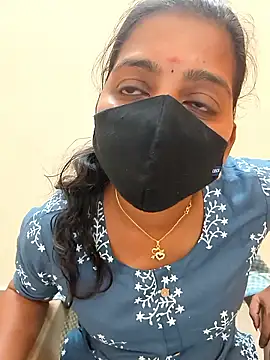 Snapshot of Tamil_Shalini_Lustyy chatting on January 15, 2026, 4:10 pm Tamil Shalini Lustyy online show from January 15, 2026, 4:10 pm