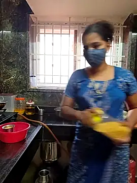 Snapshot of Tamil_Shalini_Lustyy chatting on February 5, 2026, 1:34 am Tamil Shalini Lustyy online show from February 5, 2026, 1:34 am