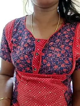 Snapshot of Tamil_Shalini_Lustyy chatting on February 11, 2026, 4:01 am Tamil Shalini Lustyy online show from February 11, 2026, 4:01 am