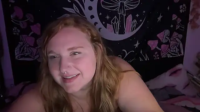 Snapshot of thickgingergoddess chatting on September 27, 2025, 4:18 am thickgingergoddess online show from September 27, 2025, 4:18 am