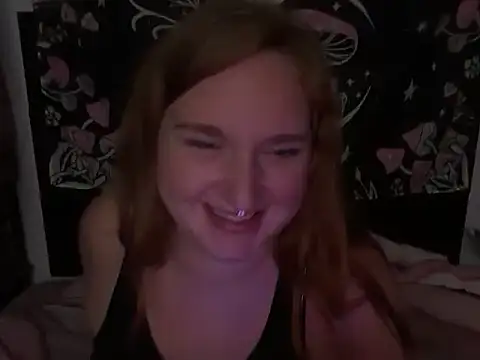 Snapshot of thickgingergoddess chatting on September 26, 2025, 3:13 am thickgingergoddess online show from September 26, 2025, 3:13 am