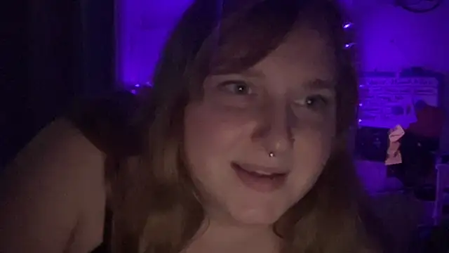 Snapshot of thickgingergoddess chatting on March 23, 2025, 7:09 am thickgingergoddess online show from March 23, 2025, 7:09 am