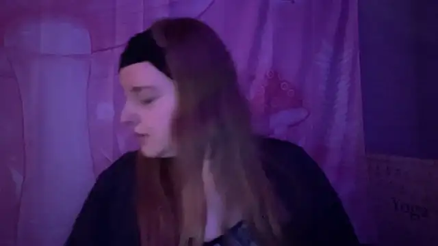 Snapshot of thickgingergoddess chatting on March 12, 2025, 11:12 pm thickgingergoddess online show from March 12, 2025, 11:12 pm