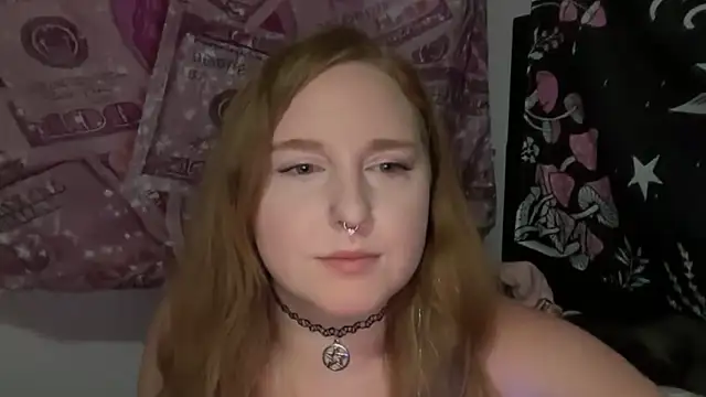 Snapshot of thickgingergoddess chatting on October 4, 2025, 5:31 am thickgingergoddess online show from October 4, 2025, 5:31 am