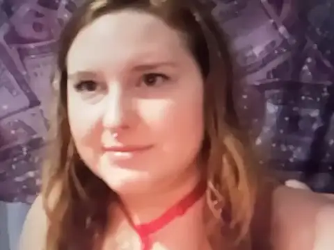 Snapshot of thickgingergoddess chatting on October 16, 2025, 1:36 am thickgingergoddess online show from October 16, 2025, 1:36 am