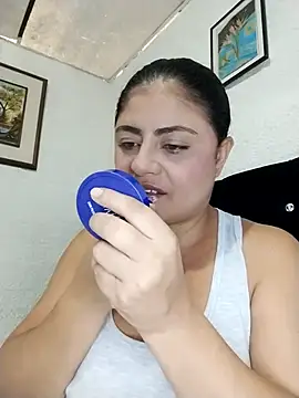 Snapshot of ElizabethWeil chatting on February 10, 2026, 2:49 pm ElizabethWeil online show from February 10, 2026, 2:49 pm