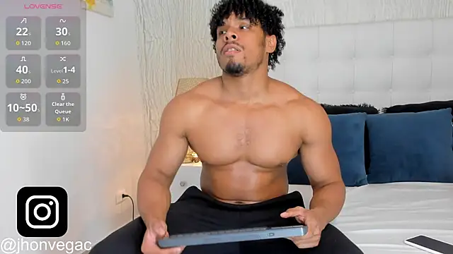 Jacub Micke1 online show from October 31, 2025, 1:57 am