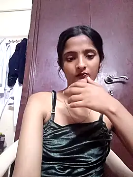 BabySlimmy10 online show from November 27, 2025, 7:25 pm