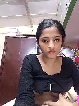 BabySlimmy10 online show from September 19, 2025, 7:40 pm