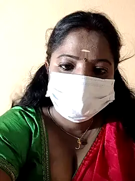 Snapshot of sheela28 chatting on December 10, 2024, 1:44 pm sheela28 online show from December 10, 2024, 1:44 pm