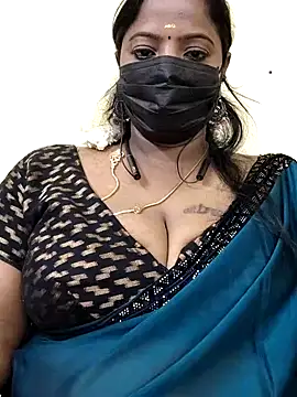 Snapshot of sheela28 chatting on December 6, 2024, 5:06 pm sheela28 online show from December 6, 2024, 5:06 pm