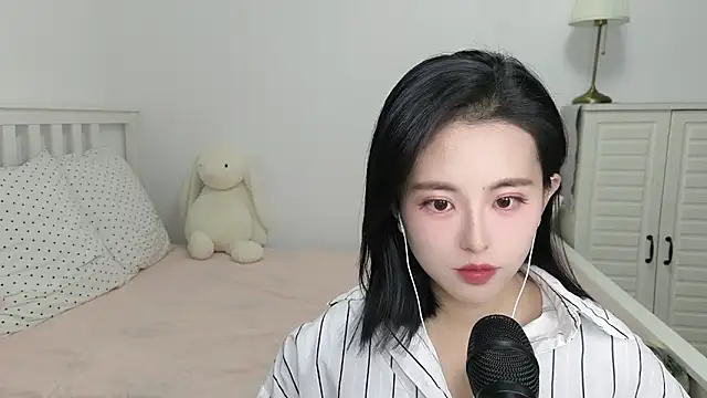 Snapshot of XINXINh chatting on December 18, 2024, 1:12 pm XINXINh online show from December 18, 2024, 1:12 pm