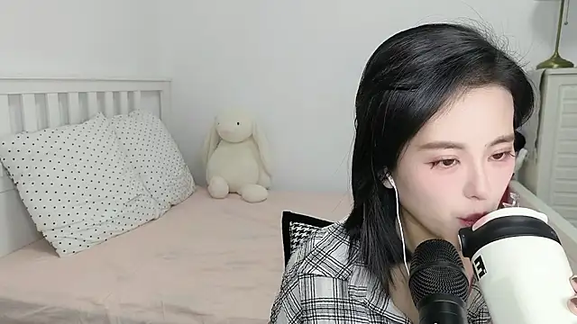 Snapshot of XINXINh chatting on December 18, 2024, 7:15 am XINXINh online show from December 18, 2024, 7:15 am