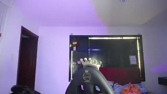 Lili Gomez  online show from January 14, 2026, 11:14 am