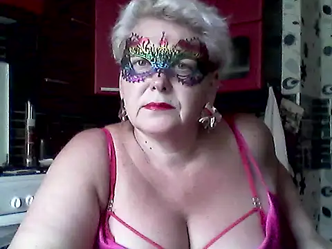 Snapshot of Lisa_Suzie chatting on June 11, 2026, 10:23 am Lisa Suzie online show from June 11, 2026, 10:23 am