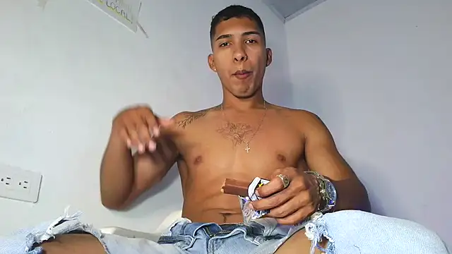 maximo vega newv online show from February 7, 2026, 9:34 pm