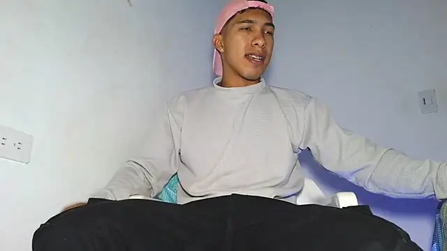 maximo vega newv online show from March 19, 2026, 8:31 pm