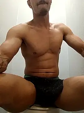 CirocObama69 online show from November 6, 2025, 3:32 am